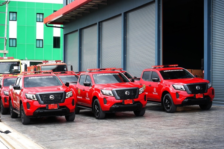 batch_Nissan_03 Nissan ส่งมอบ Navara ให้สำนักป้องกันและบรรเทาสาธารณภัย กรุงเทพฯ