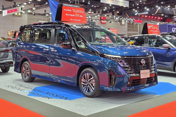 batch_Nissan_BIG-Motor-Sale_03 Nissan นำรถยนต์ยอดนิยมครบรุ่นร่วมงาน BIG Motor Sale 2025