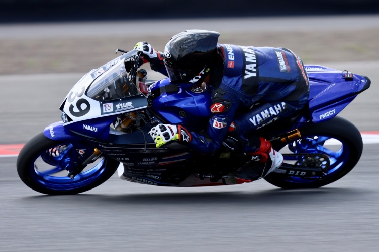 batch_S__563306508 “ไอเดีย” คว้าโพเดียม “ศึกสองล้อเอเชีย” สนาม 4 “ตี” หัวใจนักสู้ ! โดนชนก่อนฮึดเข้าป้ายรั้งรองจ่าฝูง