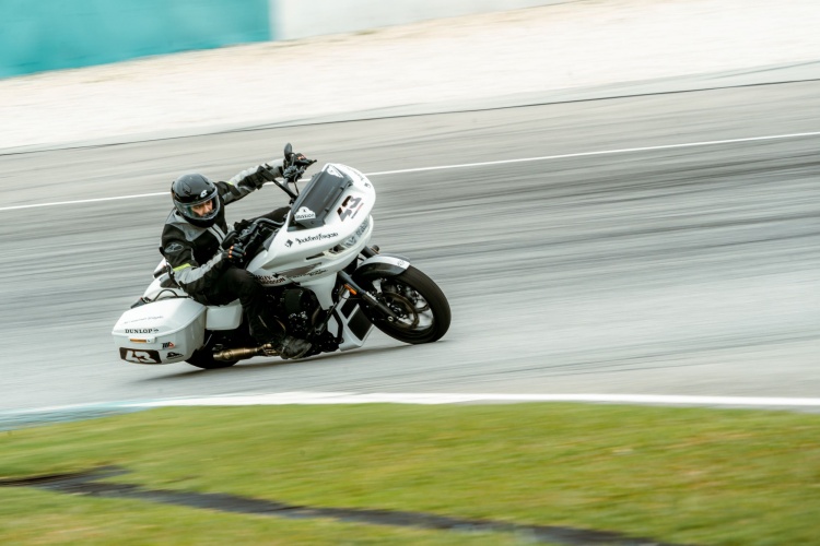 batch_Track_3 Harley-Davidson พิสูจน์สมรรถนะไลน์อัพ 2025 แบบจัดเต็มในสนามเซปัง มาเลเซีย
