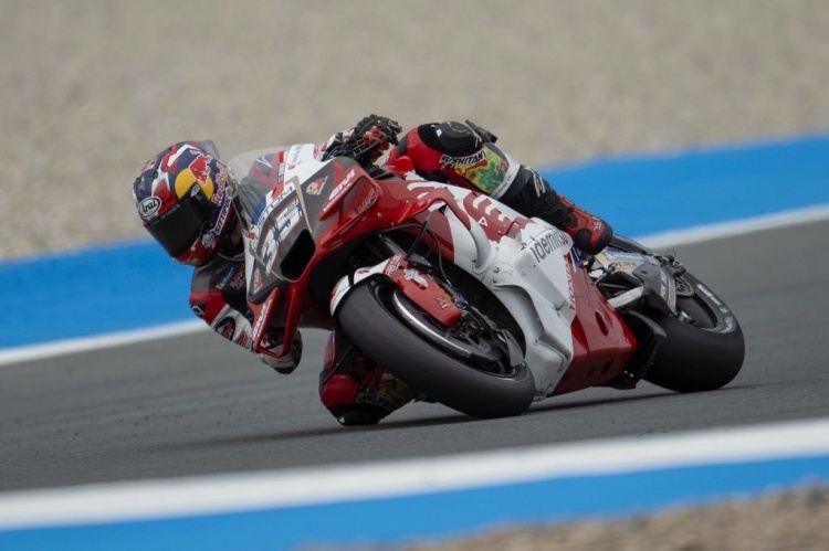 batch_1-ก้อง-Pre-Motogp-สนาม-15 "ก้อง-สมเกียรติ" พร้อมคัมแบ็ก "ฮอนด้า แอลซีอาร์" ลุยโมโตจีพี บาร์เซโลน่า ตั้งเป้าทำผลงานท้ายฤดูกาล