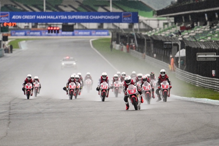 batch_10-ข่าวรวมผลแข่ง-TTC-สนาม4 เด็กไทย “ฮอนด้า เรซซิ่ง ไทยแลนด์” คว้าโพเดียม พลิกเกมโค้งสุดท้าย Idemitsu Honda Thailand Talent Cup สนามที่ 4  ประเทศมาเลเซีย