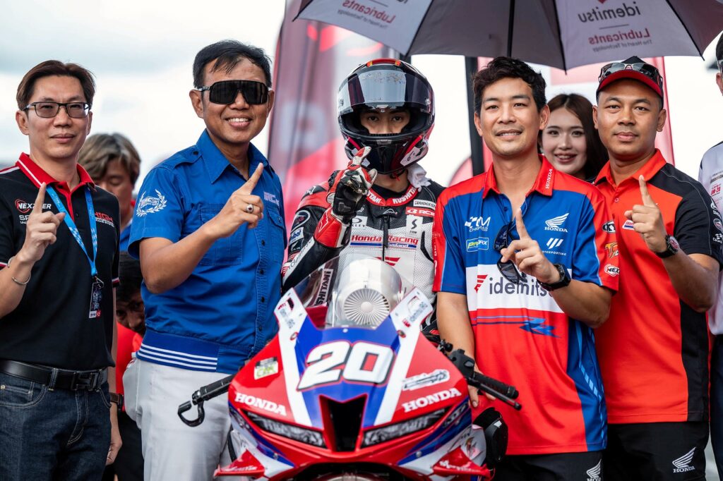 batch_15.600-ข้าวหล้อง-ฟิล์ม-1024x682 สู่บัลลังก์แชมป์! NEXZTER BRIC Superbike 2025 สนาม 3 ชิงดำสุดเข้มข้น ระเบิดความมันส์ 26-28 ก.ย. นี้
