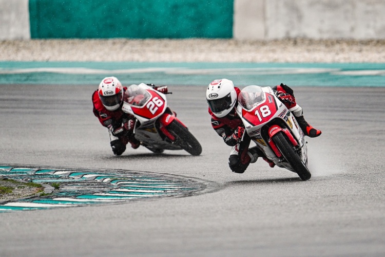 batch_8-ข่าวรวมผลแข่ง-TTC-สนาม4 เด็กไทย “ฮอนด้า เรซซิ่ง ไทยแลนด์” คว้าโพเดียม พลิกเกมโค้งสุดท้าย Idemitsu Honda Thailand Talent Cup สนามที่ 4  ประเทศมาเลเซีย