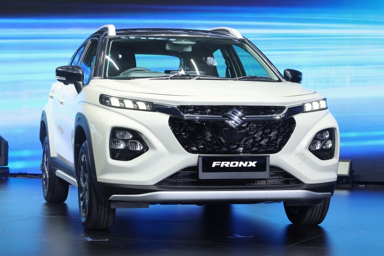 batch_Savanna-Ivory-Metallic-_-Cool-Black-Metallic1 ALL NEW SUZUKI FRONX เติมเต็มความคุ้มค่าตอบโจทย์ไลฟ์สไตล์อย่างลงตัว