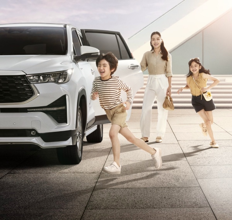 batch_lifestyle NEW TOYOTA INNOVA ZENIX “WE TIME BEGINS” เพิ่มชุดตกแต่งด้านนอก และอุปกรณ์อำนวยความสะดวกครบครัน