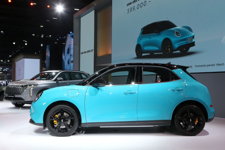 batch_005_GWM-ORA-Good-Cat-in-New-Color-that-First-Male-Target จากความคิวต์สู่ความคูล! GWM ORA Good Cat สีใหม่ ฮิตแรงในหมู่ผู้ชาย