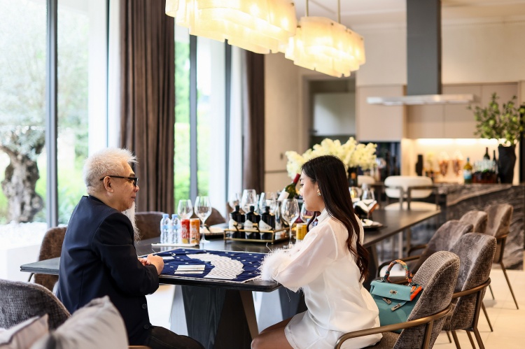 batch_2025.09.28-113 Bentley Bangkok เปิดประสบการณ์ 'THE INFINITE CRAFTS' ณ โครงการ S'RIN พรานนก-กาญจนา