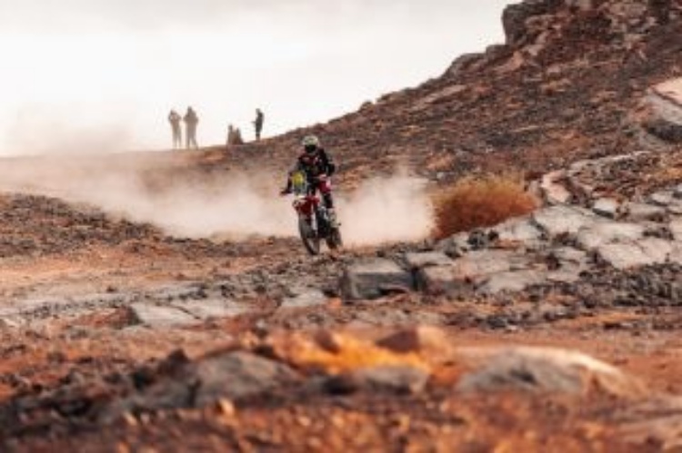 batch_6-ข่าว-Rally-Raid-Championship-สนาม5 “โทชา ชาเรน่า” ทะยานฝ่าอุปสรรคสุดโหด คว้าแชมป์ 2025 World Rally Raid Championship สนามที่ 5 โมร็อกโก