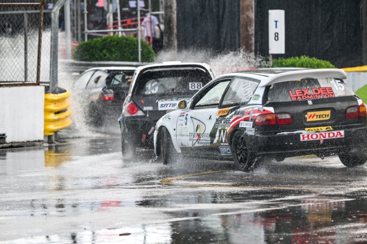 batch_7 "ฮอนด้า วันเมคเรซ" ปิดฉากสนามสุดท้ายอย่างยิ่งใหญ่ "กอล์ฟ-ประพจน์" เข้าวิน "สงขลา" ผงาดแชมป์ประจำปี 2025