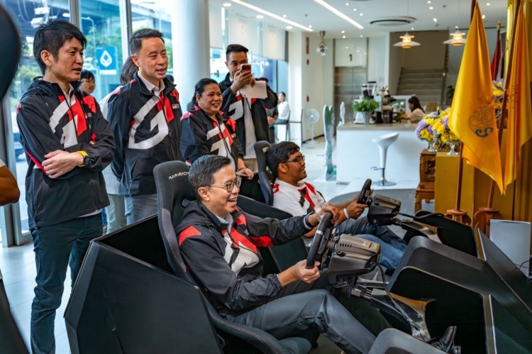 batch_72DD3C307C4BDE85FE13BC414FE14AC112019F91 Toyota ร่วมแสดงความยินดี “ธนภัทร – ไชยภัทร – ไหมจักรี” ผู้ชนะ TOYOTA GAZOO RACING THAILAND ESPORT GT CHAMPIONSHIP 2025