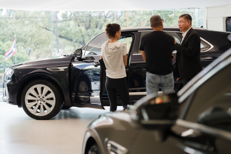 batch_AIR05660 Bentayga Azure Hybrid Private Viewing เปิดโชว์รูมต้อนรับแขกวีไอพีสุดเอ็กซ์คลูซีฟ