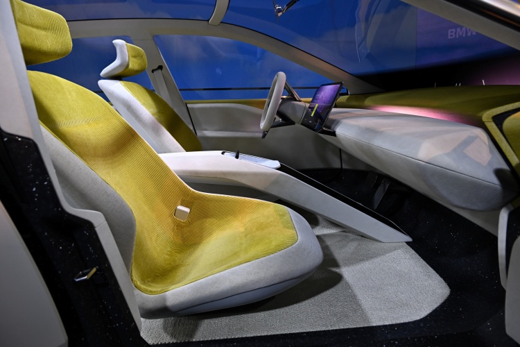 batch_BMW-Vision-Neue-Klasse-1056 BMW Vision Neue Klasse ชวนแฟน ๆ ชาวไทย ร่วมสัมผัสอนาคตโลกยานยนต์ที่ชาญฉลาดและยั่งยืน