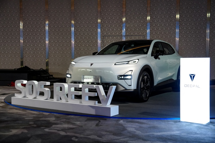 batch_CHANGAN-Thailand-2025-Press-Conference-6 CHANGAN เดินหน้ากลยุทธ์ ‘In Thailand, For Thailand’ สานต่อความสำเร็จและความเป็นผู้นำในตลาดรถยนต์ไฟฟ้าพรีเมียม