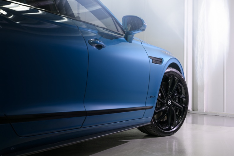 batch_Ombre-Flying-Spur-4 Bentley Flying Spur ‘Ombré’ คันแรกกับออปชันทำสีสุดเอ็กซ์คลูซีฟที่มีมูลค่าสูงที่สุดของแบรนด์