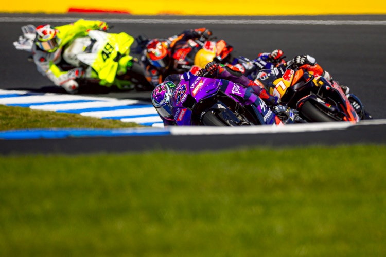 batch_S__573186057 “กวาร์ตาราโร” ทุบสถิติโมโตจีพีสนามออสเตรเลีย “มิลเลอร์” คว้าท็อปโฟร์ “สปรินต์เรซ”