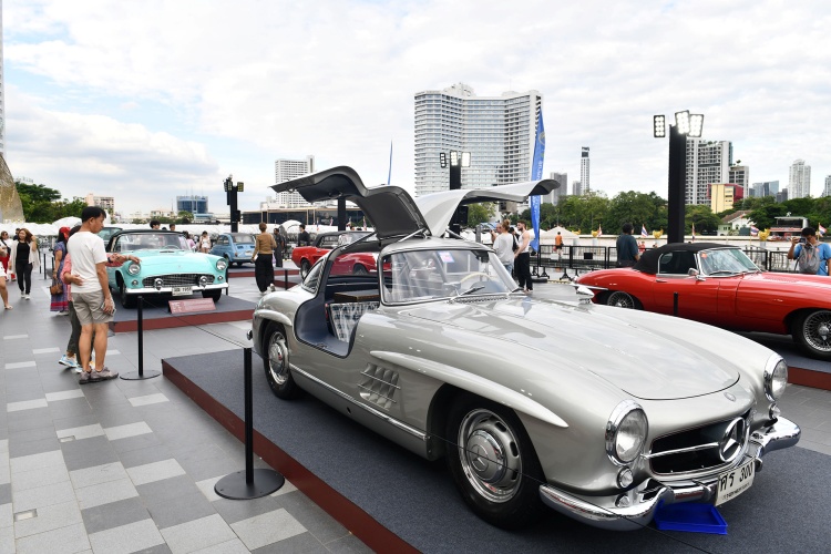 batch_VCCT-04-1 VINTAGE CAR SHOW at ICONSIAM “ดารารถ” ดาวเด่น จากหนังในอดีต และสื่อร่วมสมัยที่น่าสนใจ
