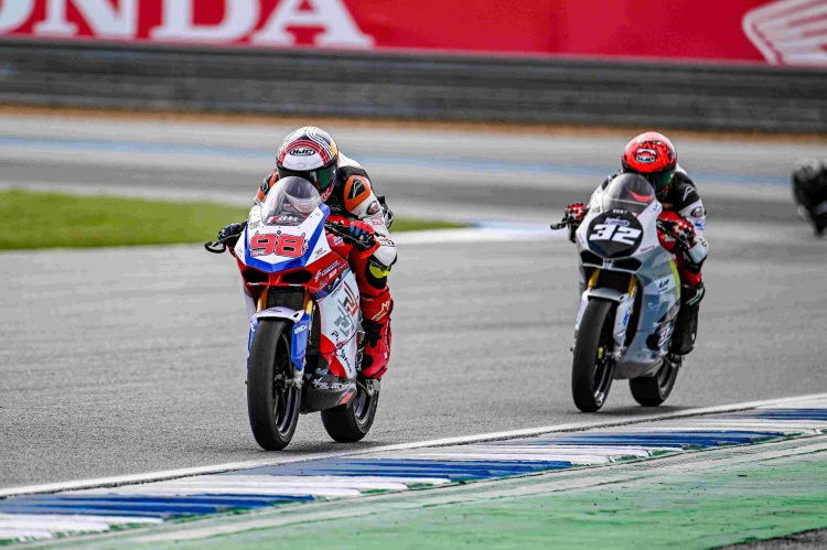 batch_04-ข่าว-Pre-BRIC ทัพนักแข่งฮอนด้า ลุ้นแชมป์ปิดฤดูกาล NEXZTER BRIC Superbike 2025 สนามที่ 4