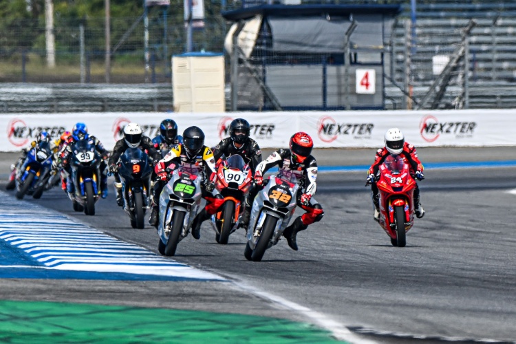 batch_1-2 Nexzter BRIC Superbike 2025 ปิดฉากเรซสุดท้ายยิ่งใหญ่ “ธนัช” เข้าวินส่งท้าย “อภิวัฒน์-นธีธาร-ต่อศักดิ์” คว้าแชมป์ประจำปี