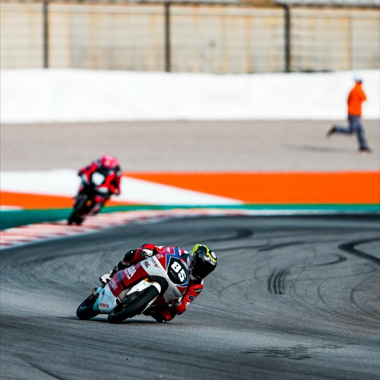 batch_1-ข่าว-จูเนียร์จีพีสนามสุดท้าย “ไม้คิว-เกียรติศักดิ์” เก็บประสบการณ์ระดับโลกส่งท้ายฤดูกาล จูเนียร์จีพี เวิลด์ แชมเปี้ยนชิพ บาเลนเซีย ประเทศสเปน