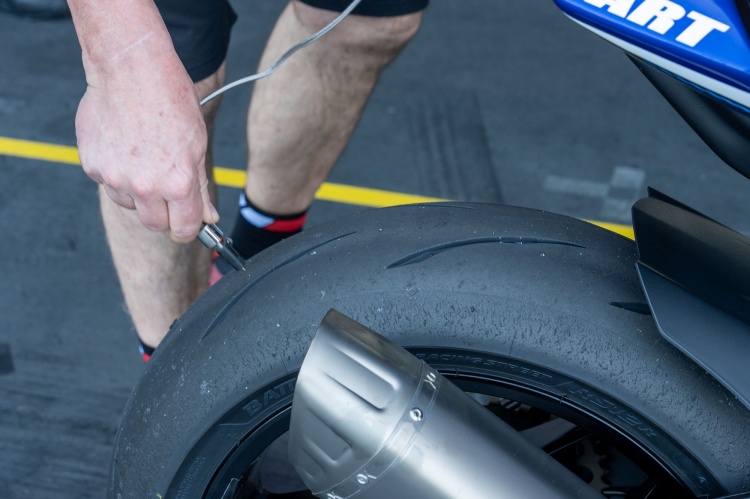 batch_10-1 Bridgestone เลือก 'ไทย' จัดงาน Global Test ยางแข่งระดับโลก ลงทดสอบเต็มพิกัดที่สนามช้างฯ!