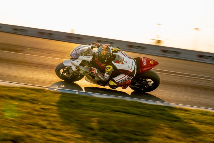 batch_13-2 มันส์ระดับโลก! “แสตมป์” แซงโค้งสุดท้ายเฉือน “มิกซ์” สุดเดือด “โอม-ภวัต” พระเอกดังคว้าโพเดียมแรกในชีวิต