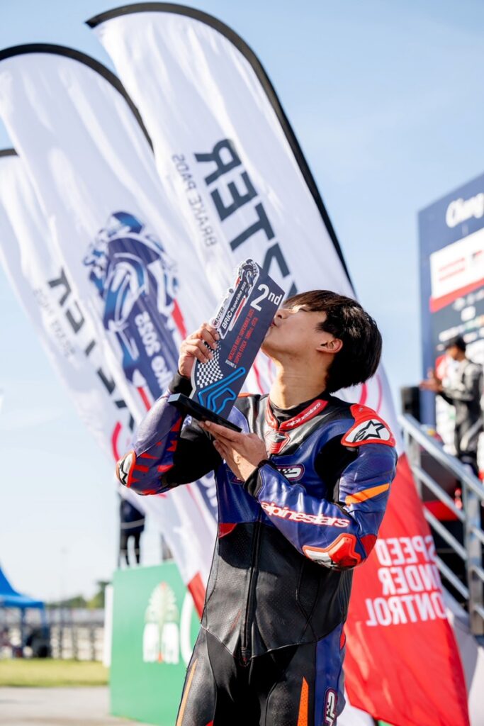 batch_14.ST3-โอม-ภวัต-683x1024 มันส์ระดับโลก! “แสตมป์” แซงโค้งสุดท้ายเฉือน “มิกซ์” สุดเดือด “โอม-ภวัต” พระเอกดังคว้าโพเดียมแรกในชีวิต