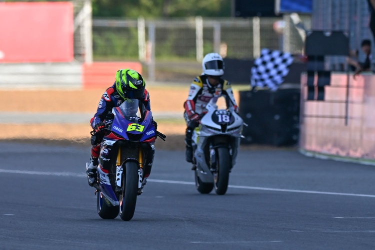 batch_15SS600-No.63-ต่อศักดิ์ มันส์ระดับโลก! “แสตมป์” แซงโค้งสุดท้ายเฉือน “มิกซ์” สุดเดือด “โอม-ภวัต” พระเอกดังคว้าโพเดียมแรกในชีวิต