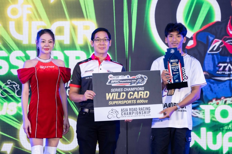 batch_19.ไวล์ดการ์ด-600-ซีซี-ต่อศักดิ์-นวลสาย NEXZTER BRIC Superbike ฉลองแชมป์ พร้อมมอบ 4 ไวลด์การ์ด Asia Road Racing 2026