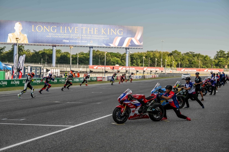 batch_23.เอ็นดูร้านซ์ Nexzter BRIC Superbike 2025 ปิดฉากเรซสุดท้ายยิ่งใหญ่ “ธนัช” เข้าวินส่งท้าย “อภิวัฒน์-นธีธาร-ต่อศักดิ์” คว้าแชมป์ประจำปี