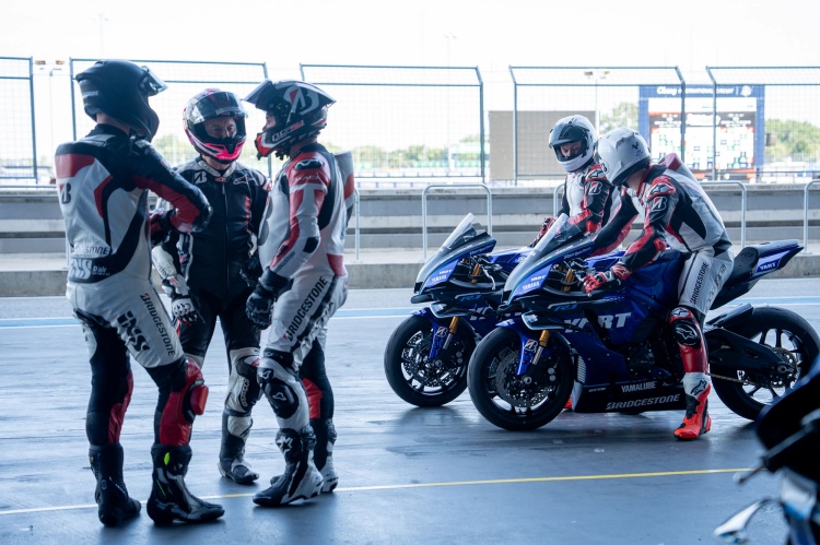 batch_6-3 Bridgestone เลือก 'ไทย' จัดงาน Global Test ยางแข่งระดับโลก ลงทดสอบเต็มพิกัดที่สนามช้างฯ!
