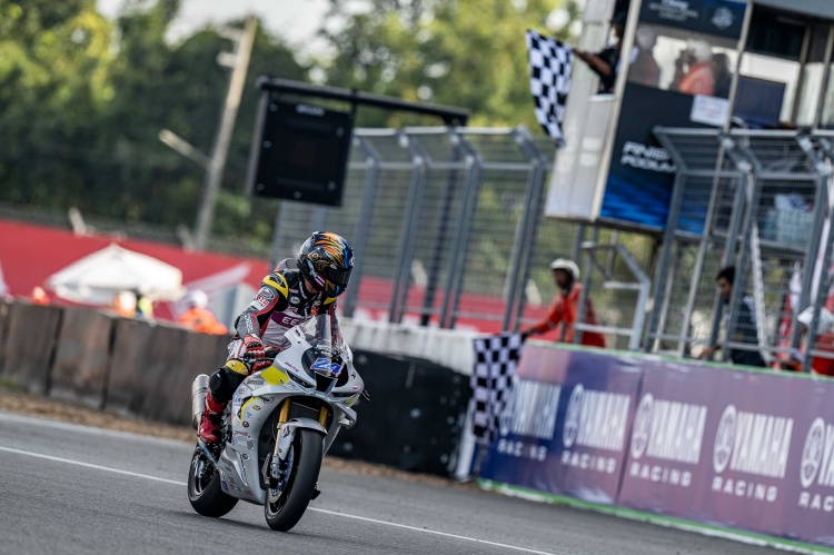 batch_7.SB1_No.24-อภิวัฒน์-แชมป์ประจำปี Nexzter BRIC Superbike 2025 ปิดฉากเรซสุดท้ายยิ่งใหญ่ “ธนัช” เข้าวินส่งท้าย “อภิวัฒน์-นธีธาร-ต่อศักดิ์” คว้าแชมป์ประจำปี