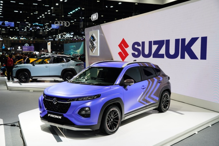 batch_FRONX_6 Suzuki เปิดตัวรถแข่งเบส FRONX และรถไอศกรีมเคลื่อนที่ในงาน Motor Expo 2025