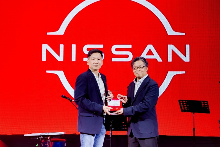 batch_Nissan_01 นิสสัน ประเทศไทยมอบสองรางวัลผลงานยอดเยี่ยมให้กับสยามนิสสันบูรพาปราจีน