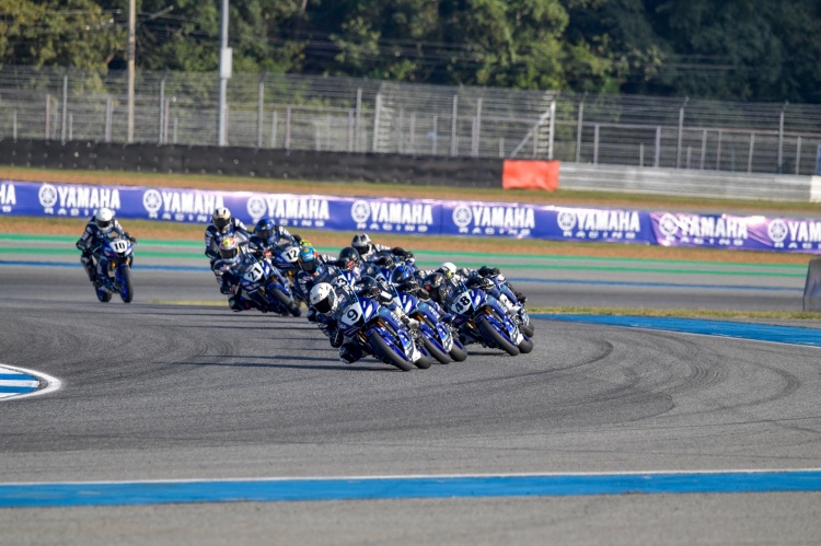 batch_S__578543630 ธีรนัย เด็กไทยเฉือนคว้าชัย ! เปิดเรซแรกเดือด ศึก R3 bLU cRU ชิงเจ้าความเร็วเอเชีย–แปซิฟิก