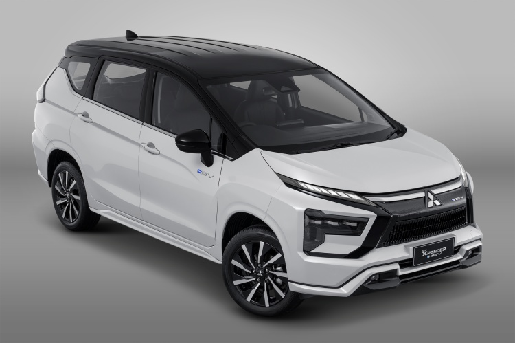 batch_The-NEW-MITSUBISHI-XPANDER-HEV_102 Mitsubishi ส่ง 2 โมเดลใหม่ New Xpander & Triton พร้อมเผยโฉมจริงในงาน Motor Expo 2025