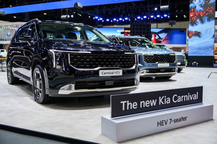 batch_The-new-Kia-Carnival-HEV-7-seater-1 KIA มอบโปรโมชันจัดเต็มในงาน Motor Expo 2025