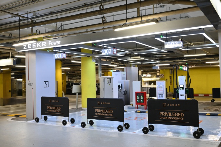 batch_ZEEKR-Charging-Station-3 ZEEKR เปิดสถานีชาร์จ ZEEKR Power กำลังไฟสูงสุด 400 kW แห่งแรกในประเทศไทยที่เซ็นทรัลเวิลด์