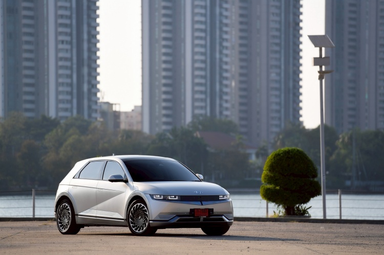 batch_รูปภาพ-IONIQ-5 Hyundai Deal SEOUL Good ที่สุดแห่งดีล ฟีลเกาหลี โค้งสุดท้ายแห่งปี