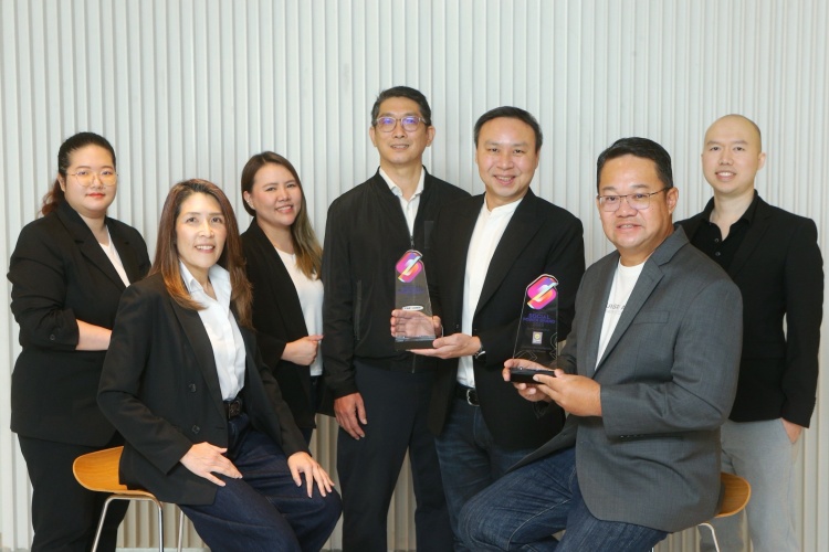 batch_01-Krungsri-Auto_2025-Thailands-Social-Power-Brand กรุงศรี ออโต้” และ “คาร์ฟอร์แคช” ยืนหนึ่งแบรนด์ยอดนิยมบนโลกโซเชียล รับ 2 รางวัล จากงาน 2025 Thailand’s Social Power Brand”