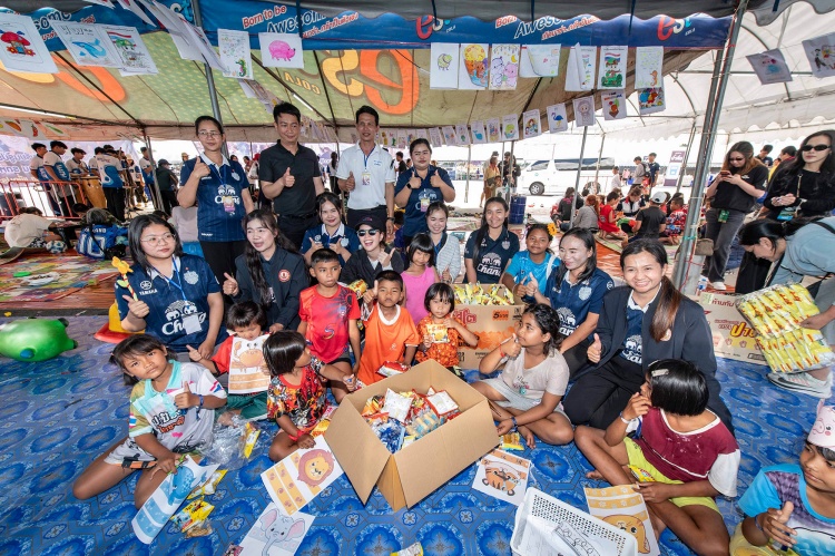 batch_16.ชาช่าบริจาคของ2 Chang Classic Car Revival 2025 ปิดฉากประทับใจ ตอกย้ำภารกิจ สนามช้างเป็นมากกว่าสนามแข่ง