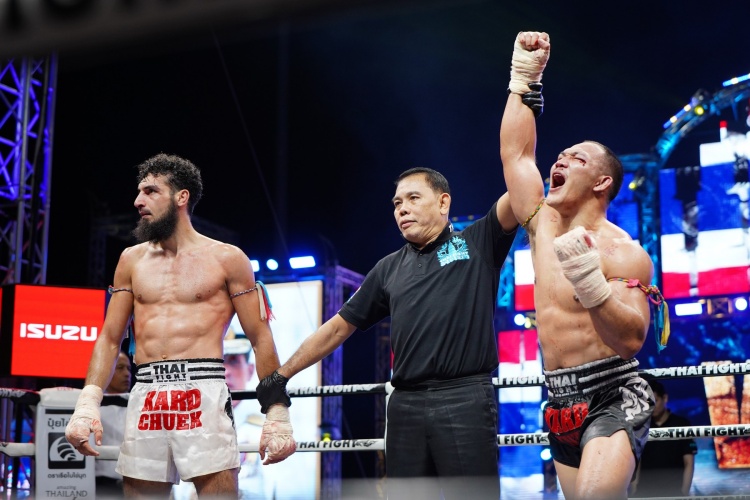 batch_19.-บรรยากาศการชกมวยTHAI-FIGHT-พะเยา อีซูซุร่วมยินดีแชมป์ THAI FIGHT 2025 พร้อมแจกรางวัลใหญ่ รถปิกอัพ Isuzu D-Max