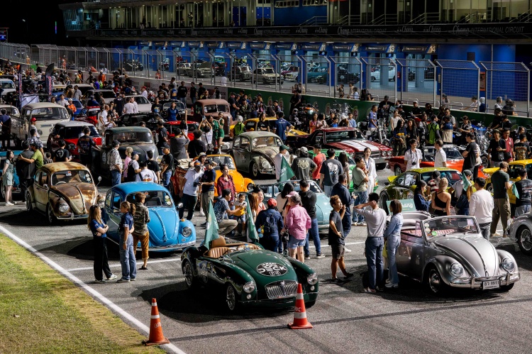 batch_2 ท้าลมหนาว! “Chang Classic Car Revival 2025” จัดเต็มรถคลาสสิค 1,000 คัน 13-14 ธ.ค. ชมฟรีที่บุรีรัมย์
