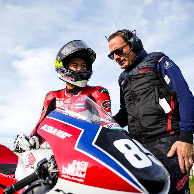 batch_6-สกู๊ปข่าวไม้คิว "ไม้คิว” เกียรติศักดิ์ เสริมประสบการณ์ สู่การเป็น The Next Successor ในเวทีการแข่งขันระดับโลก