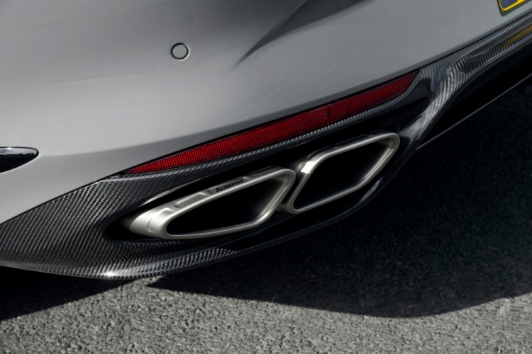 batch_Carbon-Fibre-Styling-Specification-Exhaust Bentley เปิดตัว Styling Specification ชุดแต่งคาร์บอนใหม่สปอร์ตโดดเด่นเหนือระดับ