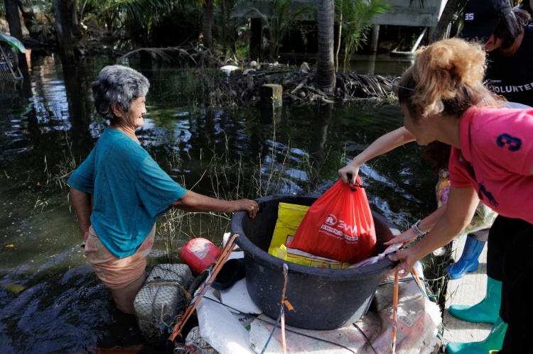 batch_GWM-Southern-Flood-CSR-Activity-46 GWM (Thailand) ผนึกกำลังพาร์ทเนอร์ภาคใต้และเหล่า TANKER  ร่วมลงพื้นที่ส่งมอบความช่วยเหลือช่วยผู้ประสบภัยน้ำท่วมภาคใต้