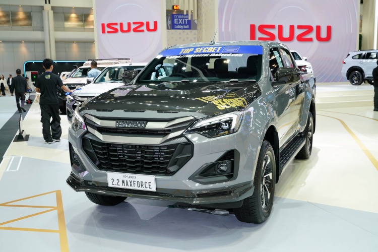 batch_MAX-HI-LANDER-2.2-Ddi-MAXFORCE-แต่ง-Top-Secret-1 Isuzu อวดโฉมทัพยนตรกรรมใหม่ล่าสุด! ในงาน Motor Expo 2025