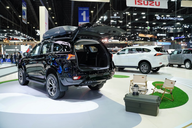 batch_MU-X-Ultimate-2.2-Ddi-MAXFORCE Isuzu อวดโฉมทัพยนตรกรรมใหม่ล่าสุด! ในงาน Motor Expo 2025