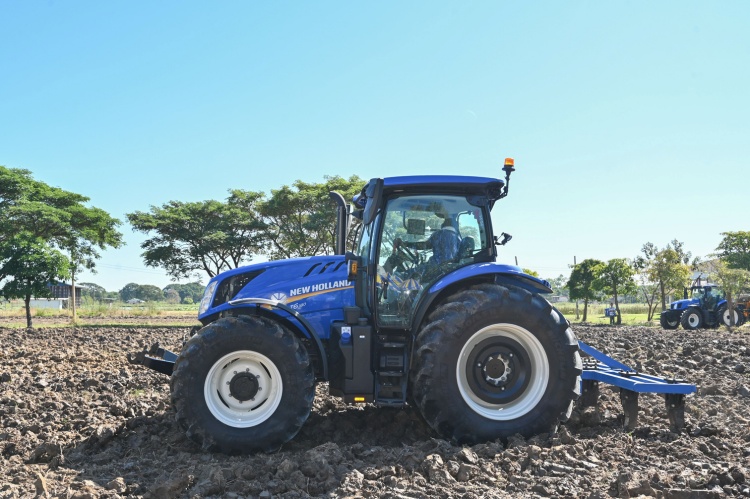 batch_New-Holland-Live-Demonstration-2 New Holland ฉลองวาระครบรอบ 130 ปี จัดงาน New Holland Day ครั้งแรกในประเทศไทย
