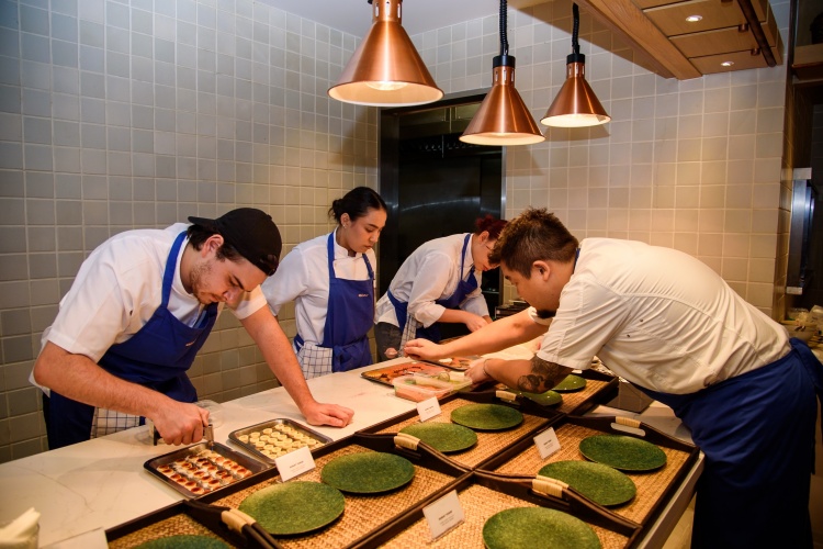 batch_Photo_‘โกท-ร้านหนึ่งดาวมิชลิน-โชว์ฝีมือรังสรรค์อาหาร_03 'โกท’ ร้านหนึ่งดาวมิชลิน โชว์ฝีมือรังสรรค์อาหารในงาน Michelin Asia Pacific Media Day 2025